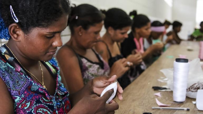 No centro do Recife, a Casa Menina Mulher faz a diferença na vida de jovens